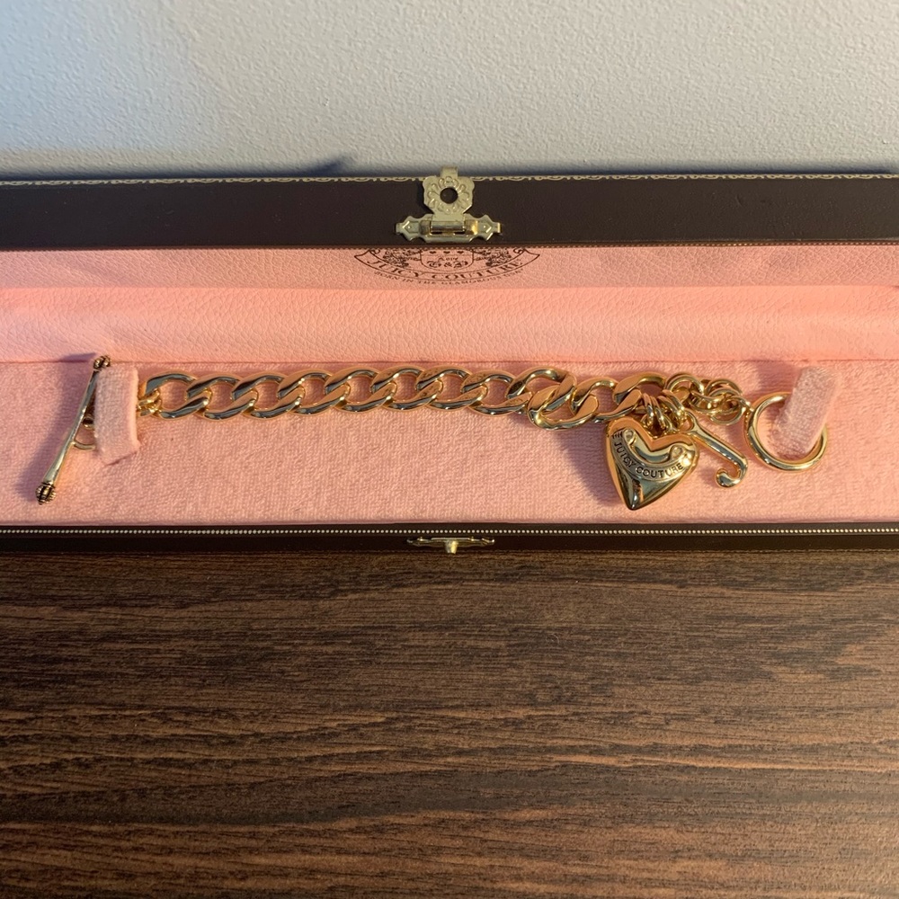 Juicy couture never worn gold plated bracelet